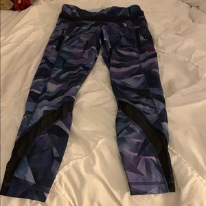 Lululemon leggings size 4